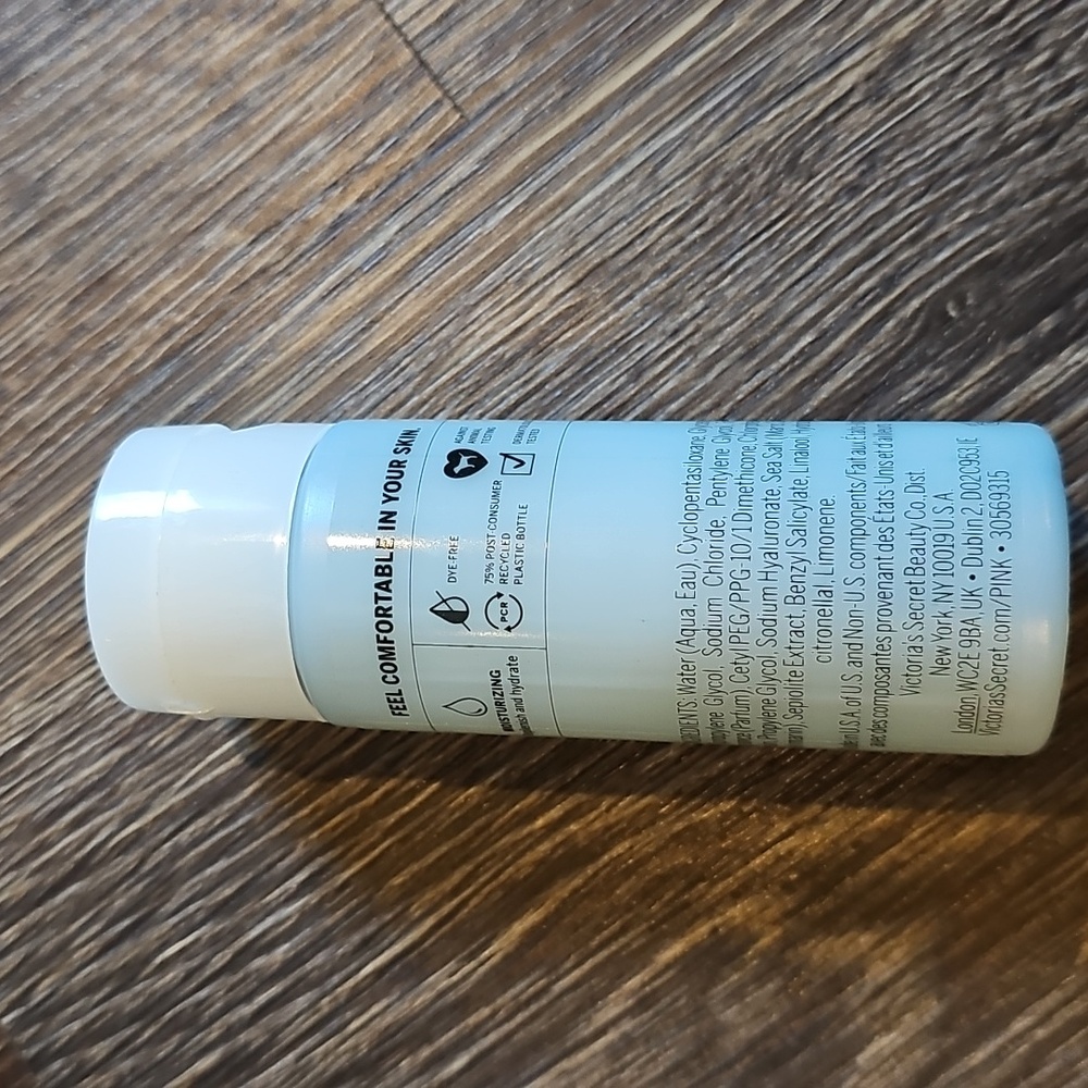 VS PINK Water Lotion - Picture 5 of 5
